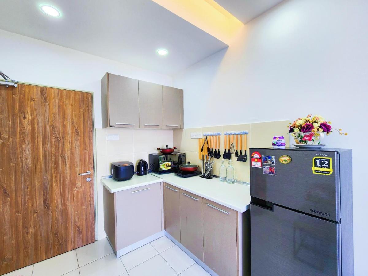 Klia Lili Residensi 5 Plus 2 Pax With Splendid Pool Нилай Экстерьер фото