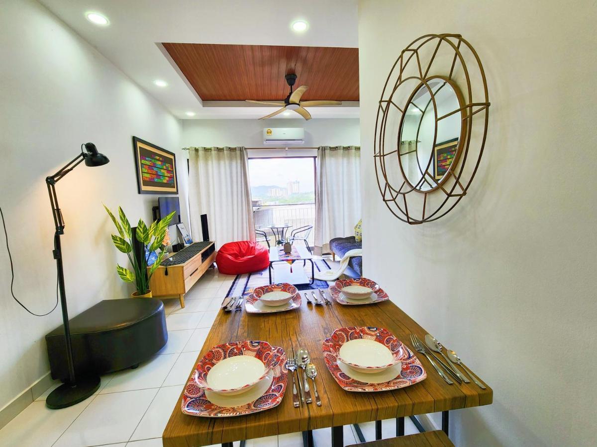 Klia Lili Residensi 5 Plus 2 Pax With Splendid Pool Нилай Экстерьер фото